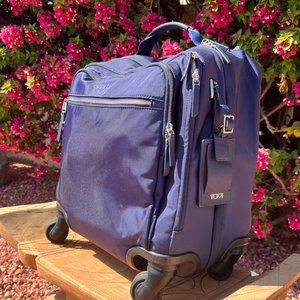 Tumi VOYAGEUR Oxford Compact Carry-On